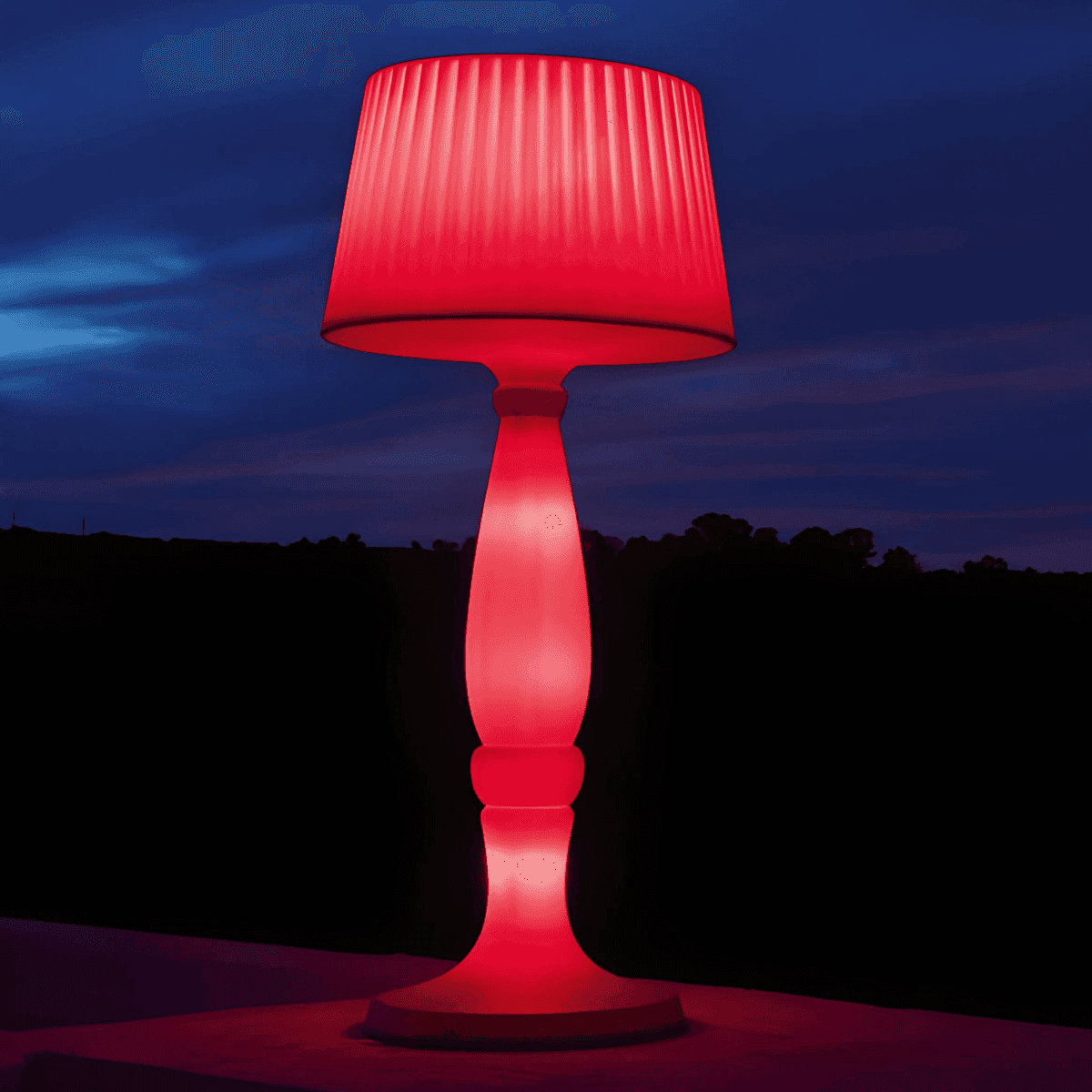 Myyour Agata, Lampada da Terra a Stelo Centrale dal Design Classico