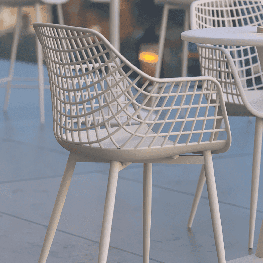 Solaris "Pegaso", Sedie di Design Bianche o Nere