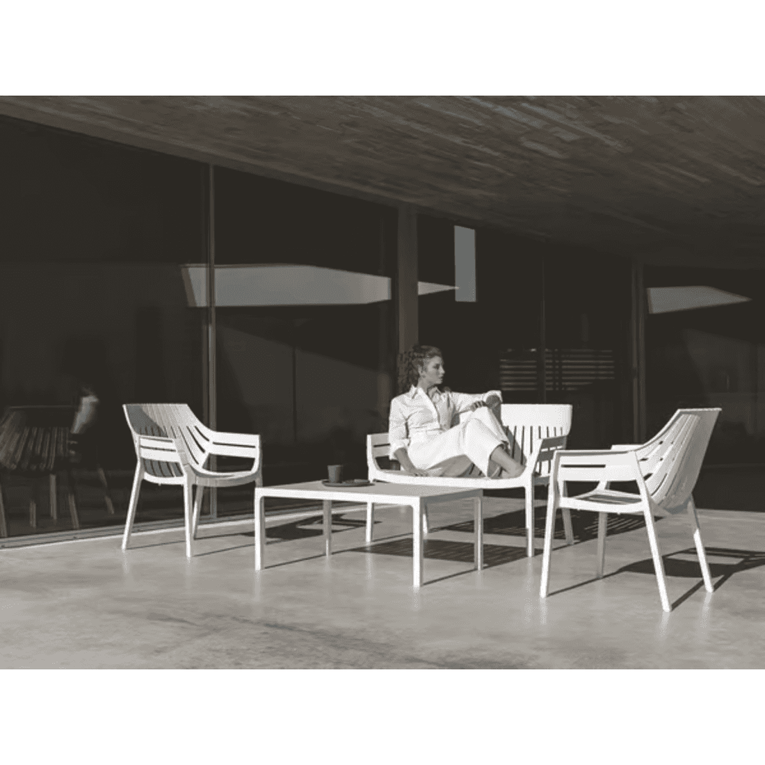 Vondom Spritz Table Sofa - Tavolino di Design da Giardino in Diversi Colori