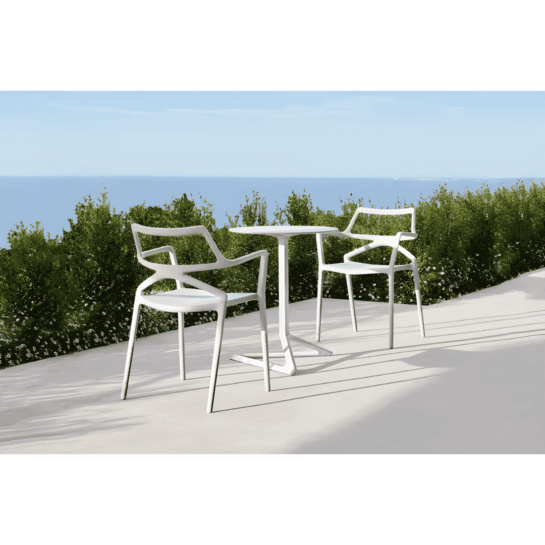 Vondom Delta Chair, Sedia Bianca di Design per Ambienti Esterni