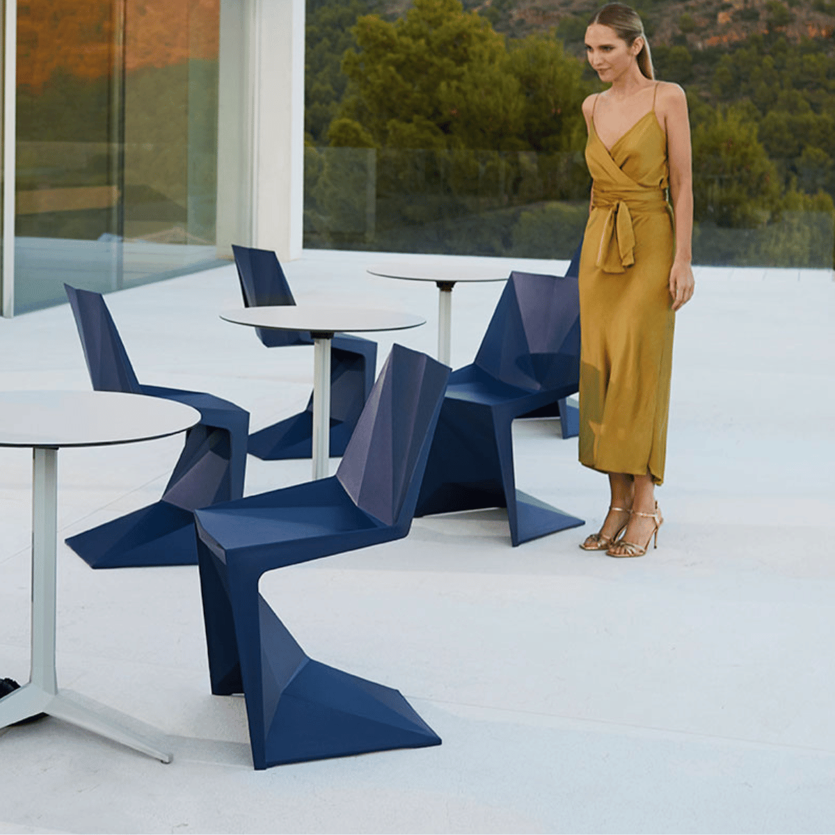 Vondom Voxel Chair, Sedia di Design Celeste da Interni ed Esterni