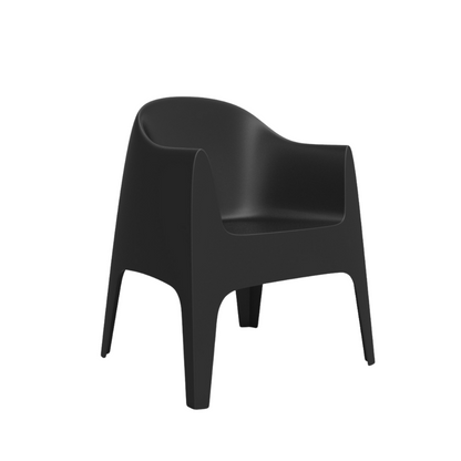 Vondom Solid Armchair, Poltroncina da Giardino Nera, Bianca e Beige di Stefano Giovannoni