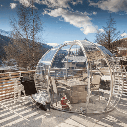 igloo con paesaggio e set arredo dentro
