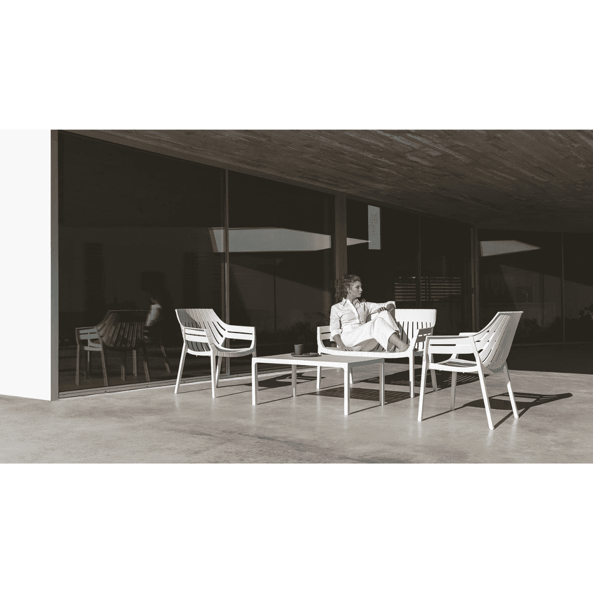 vondom spritz lounge chair poltrona da esterni set giardino bianco
