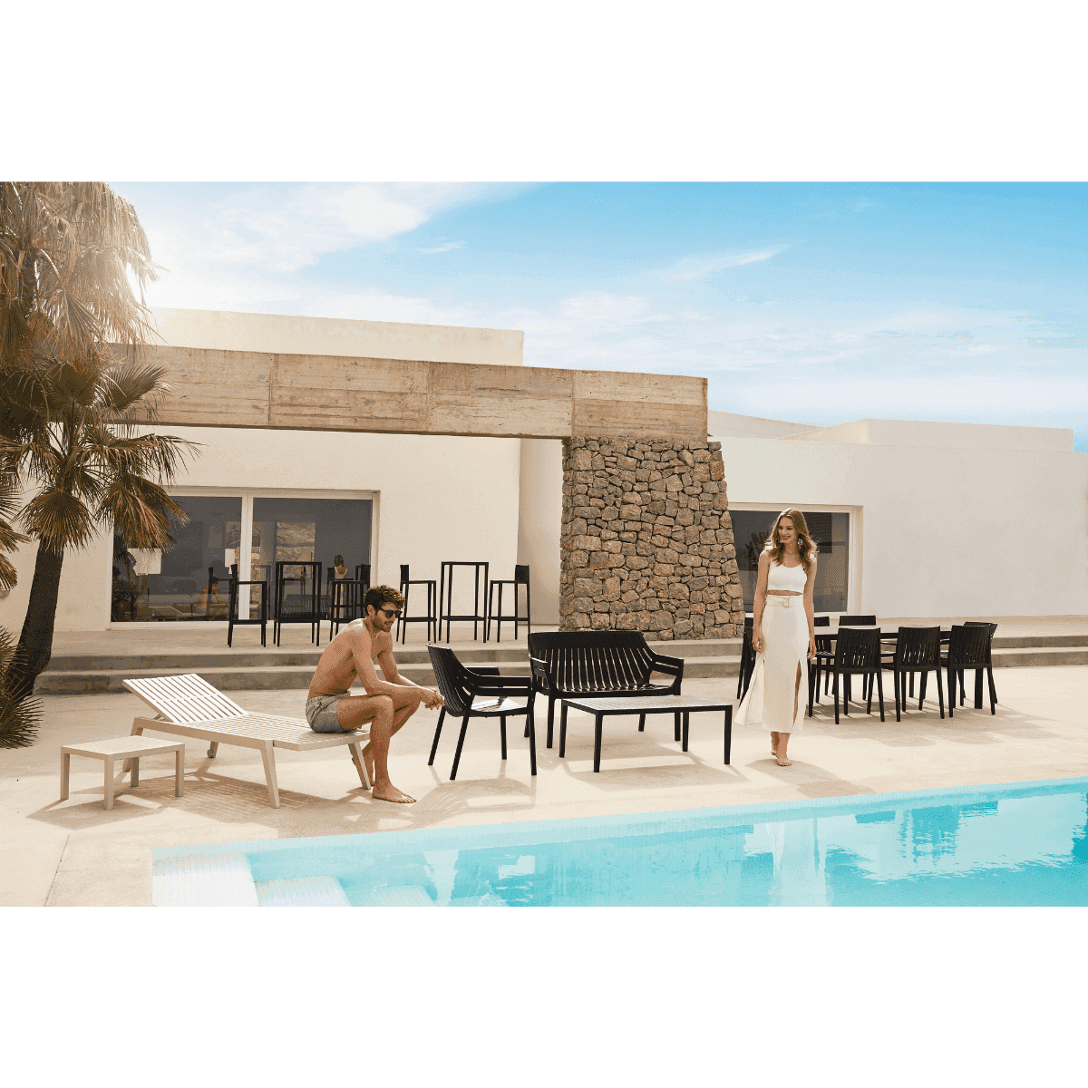 vondom spritz lounge chair poltrona da esterni salotto nero a bordo piscina